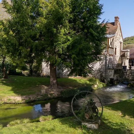 Le Moulin Des Chennevieres L Bed & Breakfast 3*